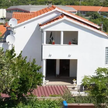 2 Bedroom In Near The Festival Apartment *