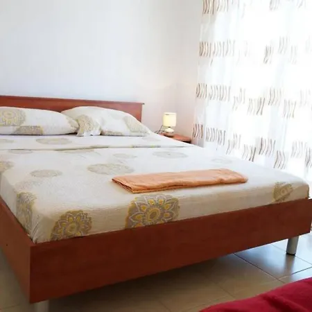 2 Bedroom In Near The Festival Apartment *