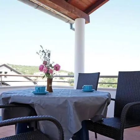 2 Bedroom In Near The Festival Apartment *