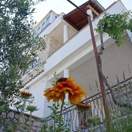 2 Bedroom In Near The Festival Apartment *